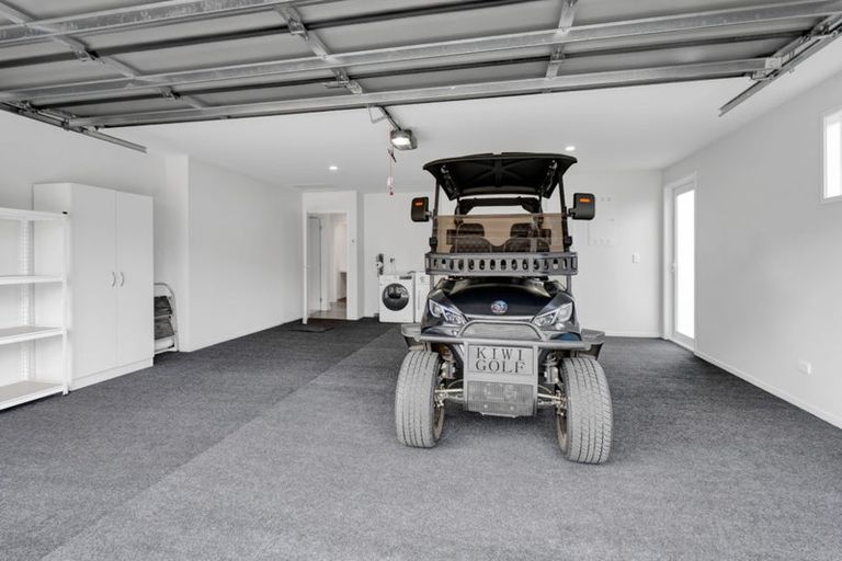 Photo of property in 4 Kakariki Lane, Waiwhakaiho, New Plymouth, 4312