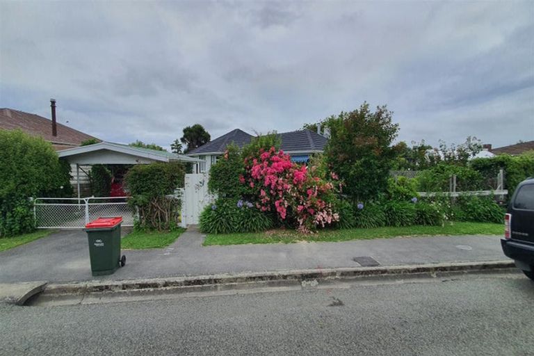 Photo of property in 61 Rhodes Street, Waimate, 7924