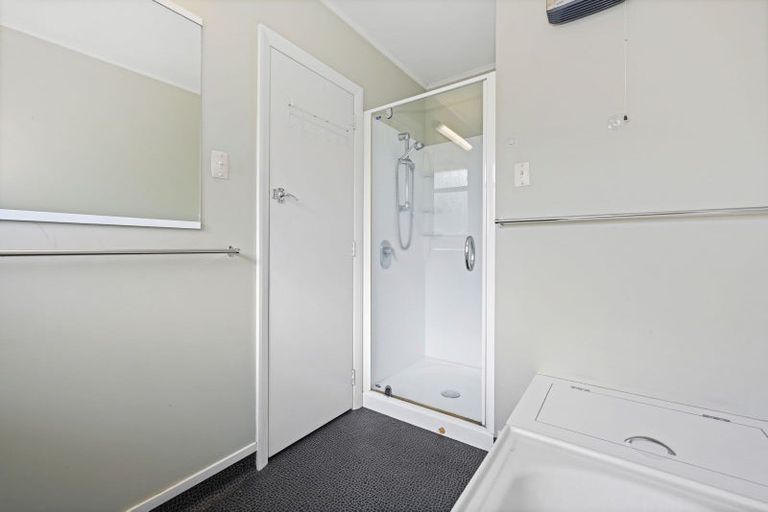 Photo of property in 56 Pulham Crescent, Queenwood, Hamilton, 3210