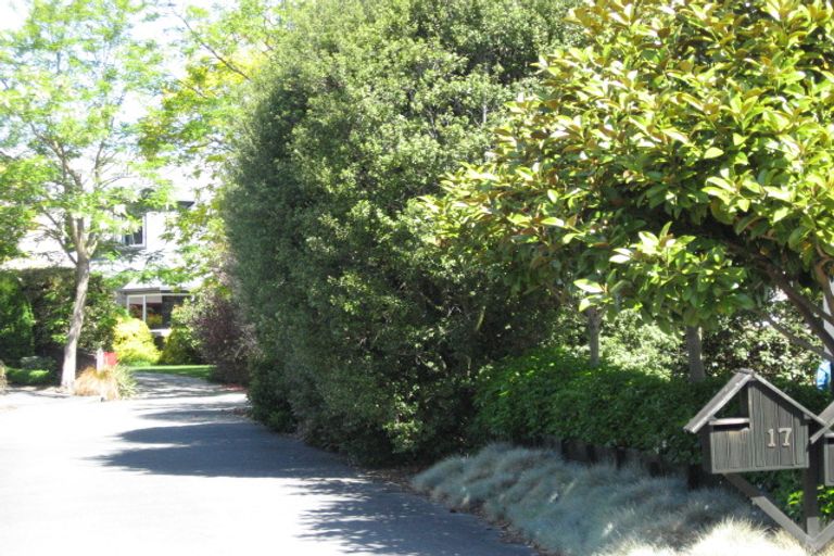 Photo of property in 17 Harrods Court, Ilam, Christchurch, 8053