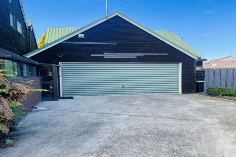 Photo of property in 1/35 Solway Avenue, Ilam, Christchurch, 8041