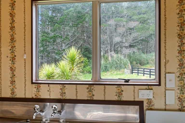 Photo of property in 1308 Bickerstaffe Road, Maungaturoto, 0587