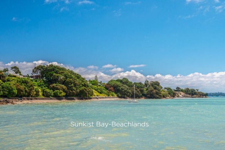 Photo of property in 4 Second View Avenue, Beachlands, Auckland, 2018