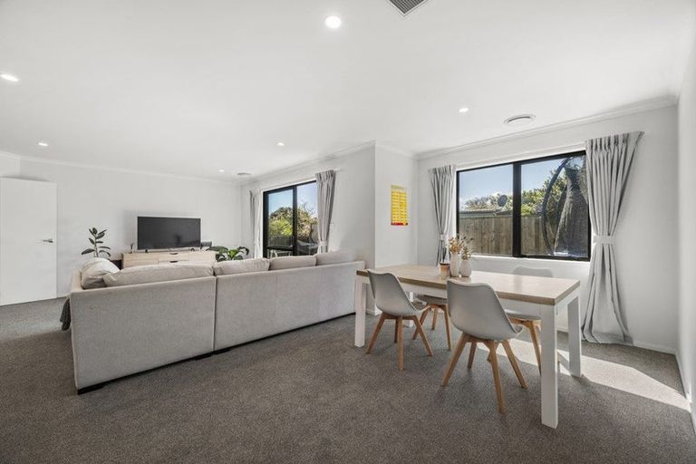 Photo of property in 1a Lee Road, Hannahs Bay, Rotorua, 3010