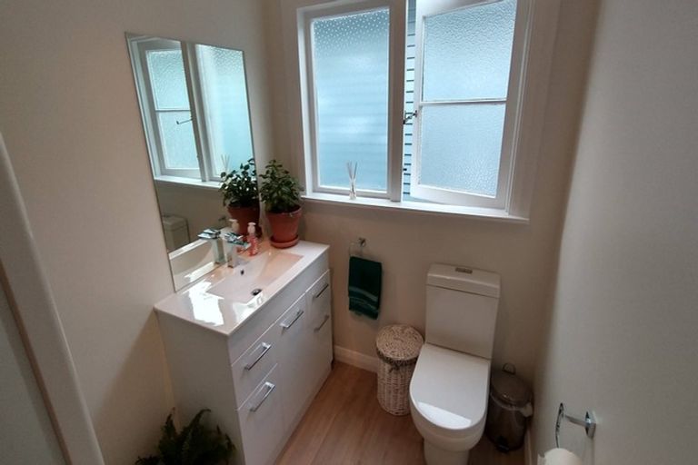 Photo of property in 288 Ohiro Road, Brooklyn, Wellington, 6021