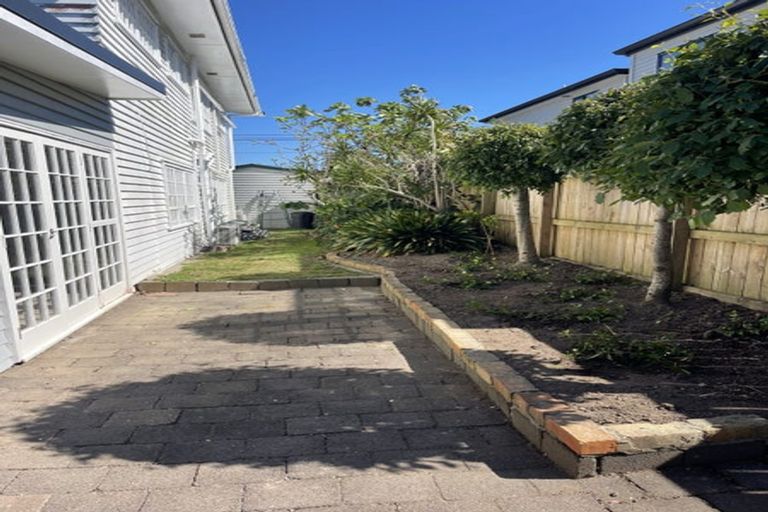 Photo of property in 1/20 Gordon Avenue, Milford, Auckland, 0620