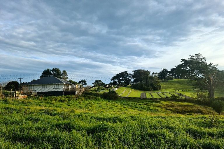 Photo of property in 1 Wishart Road, Helensville, 0800