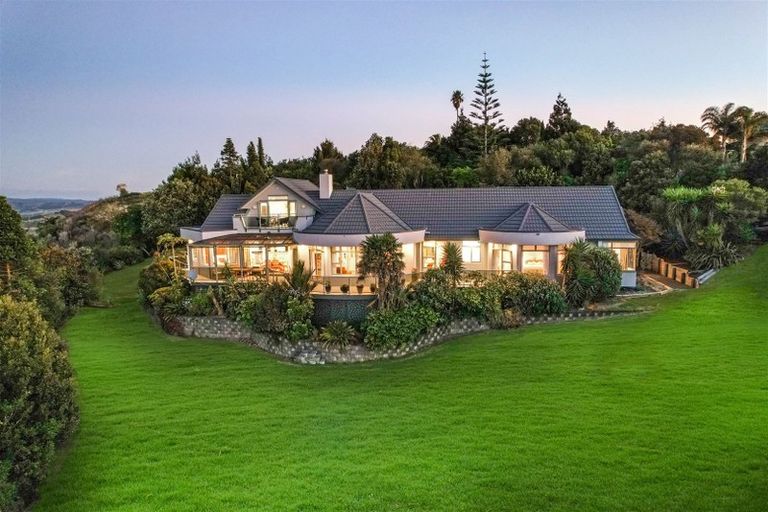 Photo of property in 565 Redoubt Road, Flat Bush, Auckland, 2019