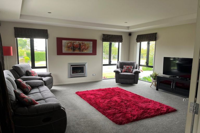 Photo of property in 44 Rotherham Drive, West Melton, 7618