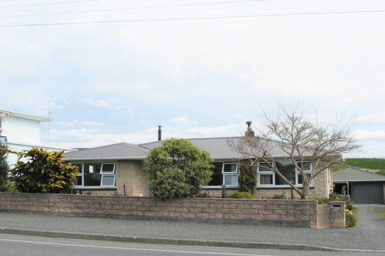 Photo of property in 52 Churchill Street, Kaikoura, 7300