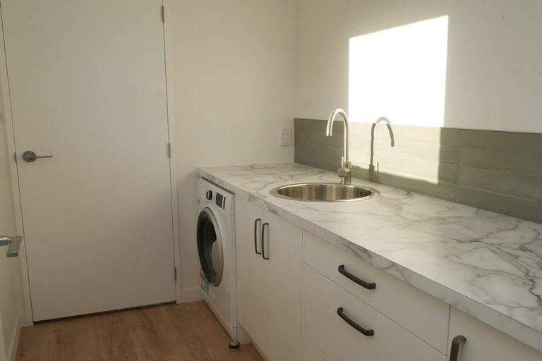 Photo of property in 9a Fiesta Grove, Raumati Beach, Paraparaumu, 5032