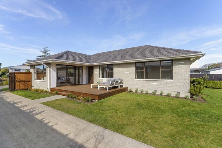 Photo of property in 3 Shamrock Place, Halswell, Christchurch, 8025