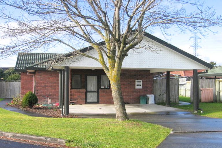 Photo of property in 15 Waylen Place, Burswood, Auckland, 2013