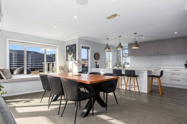 Photo of property in 10 Margaret Shields Avenue, Aotea, Porirua, 5024