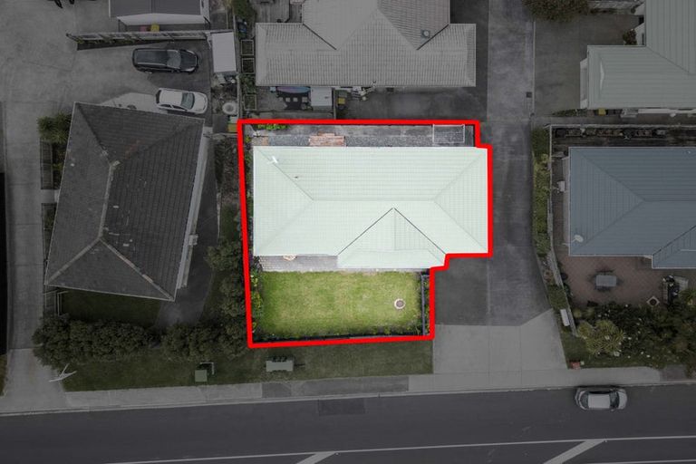 Photo of property in 1/919 Whangaparaoa Road, Manly, Whangaparaoa, 0930