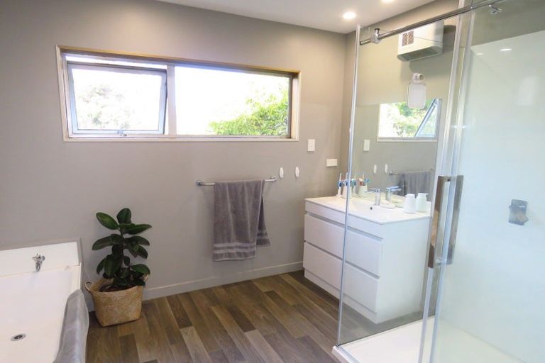 Photo of property in 35 Domett Street, Westport, 7825