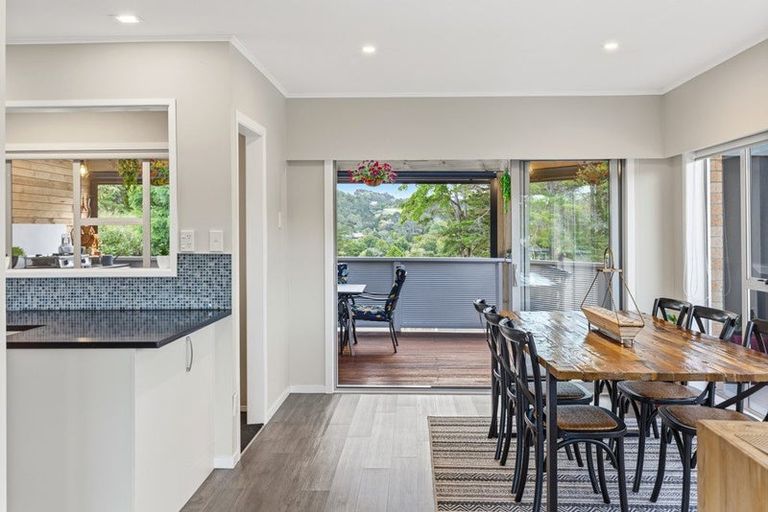 Photo of property in 12 Knox Road, Swanson, Auckland, 0612
