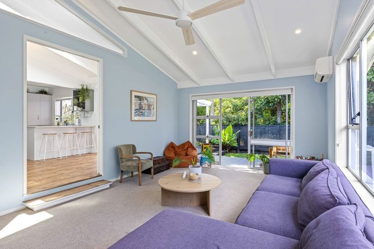 Photo of property in 26 Doment Crescent, Orewa, 0931