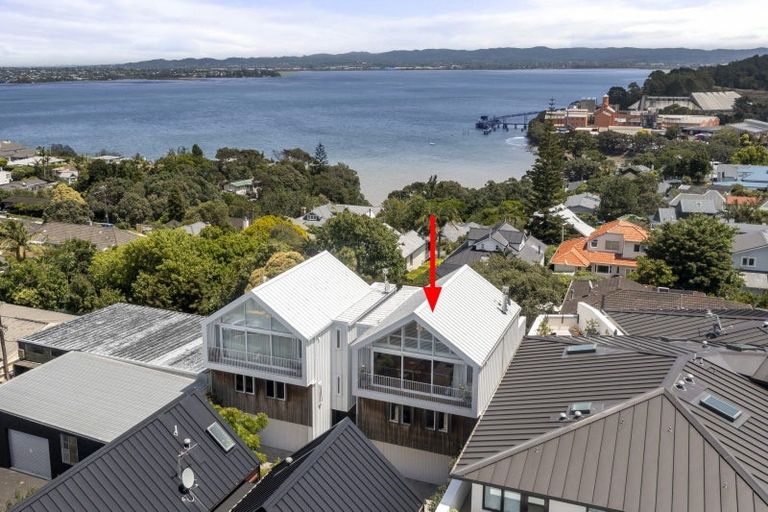 Photo of property in 92c Hinemoa Street, Birkenhead, Auckland, 0626