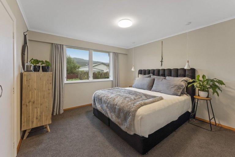 Photo of property in 4a Hood Avenue, Heretaunga, Upper Hutt, 5018