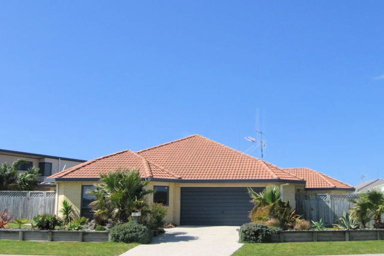 Photo of property in 7 Calypso Drive, Papamoa Beach, Papamoa, 3118