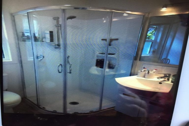 Photo of property in 1/20 Kauri Road, Birkenhead, Auckland, 0626