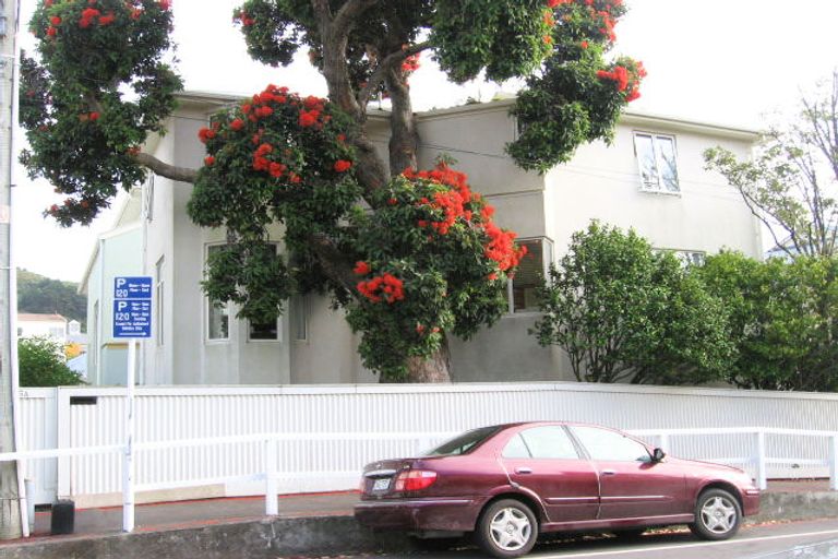 Photo of property in 35c Hobson Crescent, Thorndon, Wellington, 6011