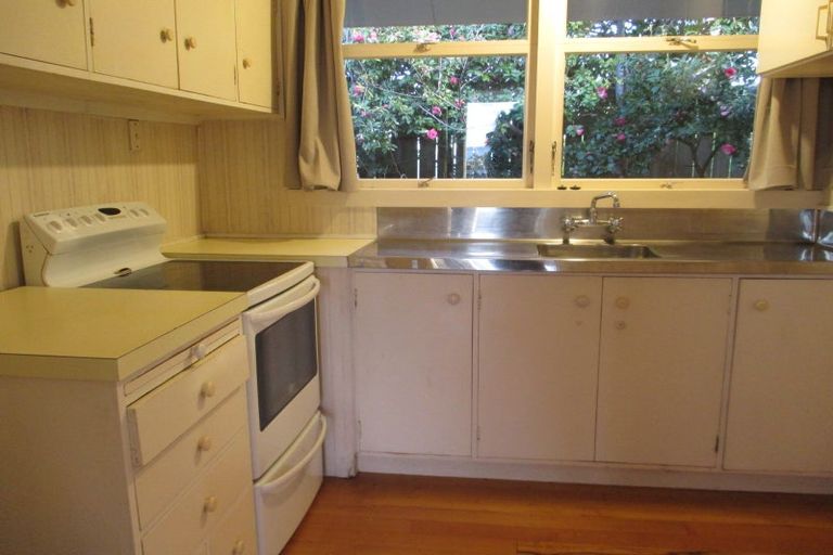 Photo of property in 39 Sale Street, Cockle Bay, Auckland, 2014