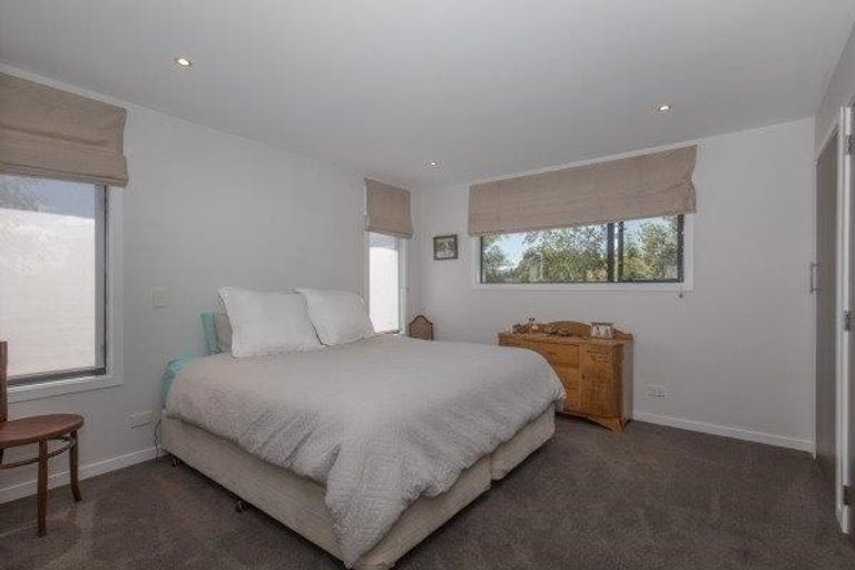 Photo of property in 25 Frye Crescent, Albert Town, Wanaka, 9305