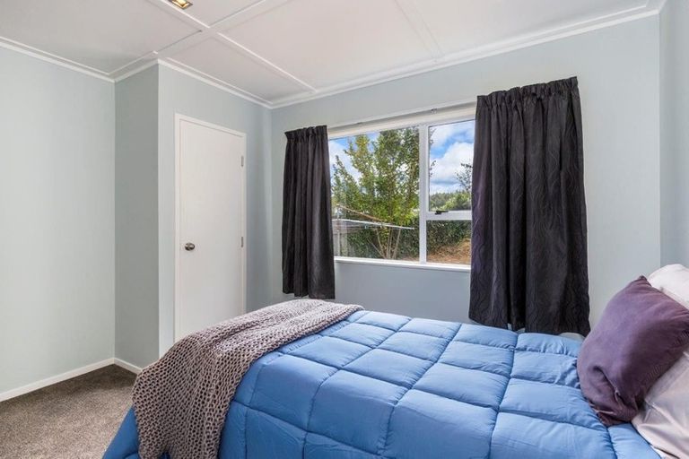 Photo of property in 5 Wembley Place, Richmond Heights, Taupo, 3330