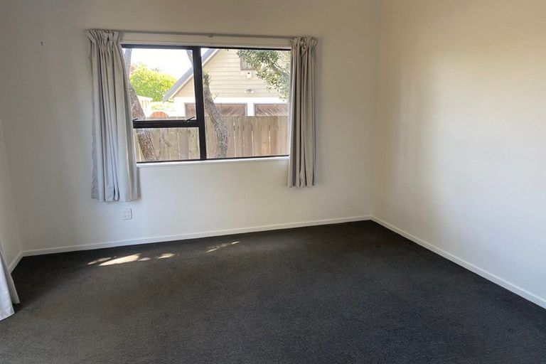 Photo of property in 9 Tobys Way, Waikanae Beach, Waikanae, 5036