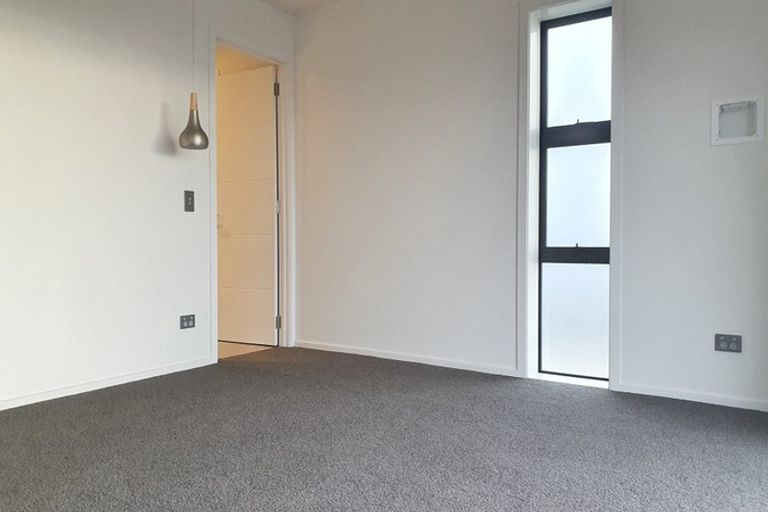 Photo of property in 2/14 Lookaway Place, Huntsbury, Christchurch, 8022