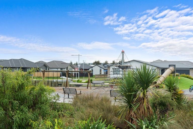 Photo of property in 5 Parkside Mews, Papamoa, 3118