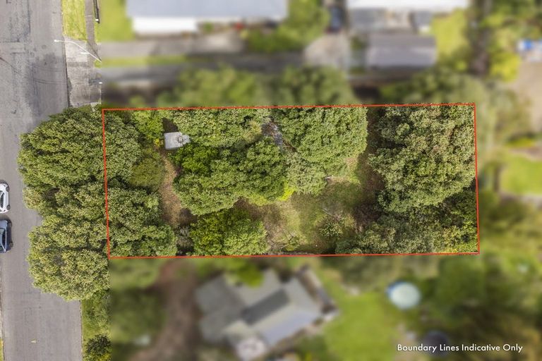 Photo of property in 53 Queens Road, Waikanae Beach, Waikanae, 5036