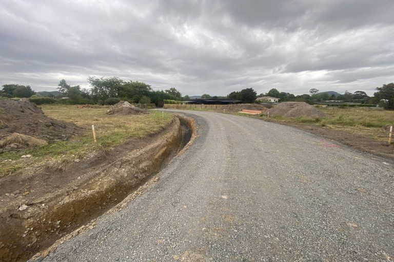 Photo of property in 15 Sands Road, Glenbervie, 0173