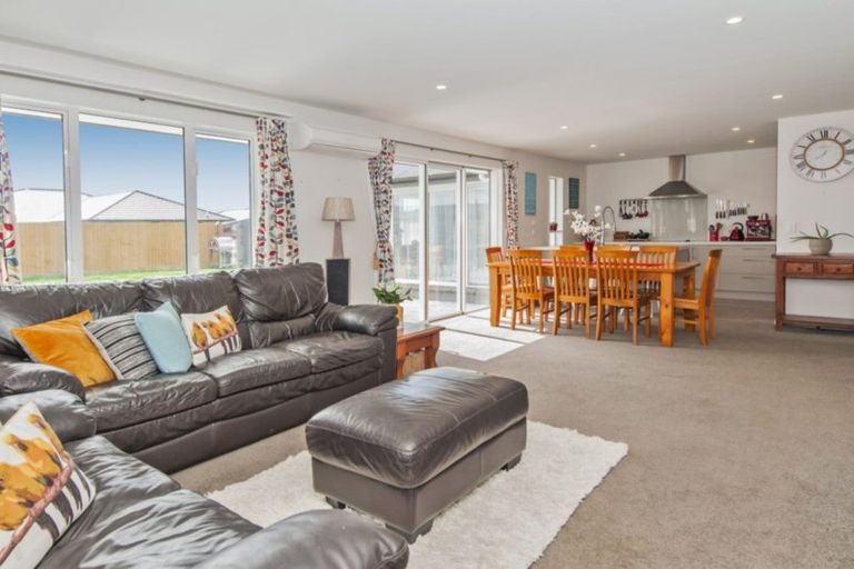 Photo of property in 30 Burnham School Road, Rolleston, 7614