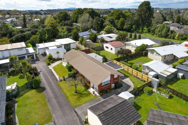 Photo of property in 6 Morrow Avenue, St Andrews, Hamilton, 3200