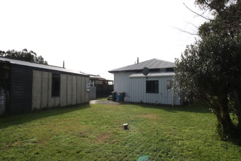 Photo of property in 5 Julian Road, Warea, New Plymouth, 4381