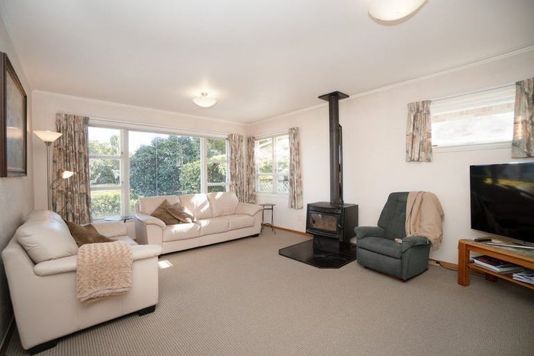 Photo of property in 8 Swansea Street, Hokowhitu, Palmerston North, 4410