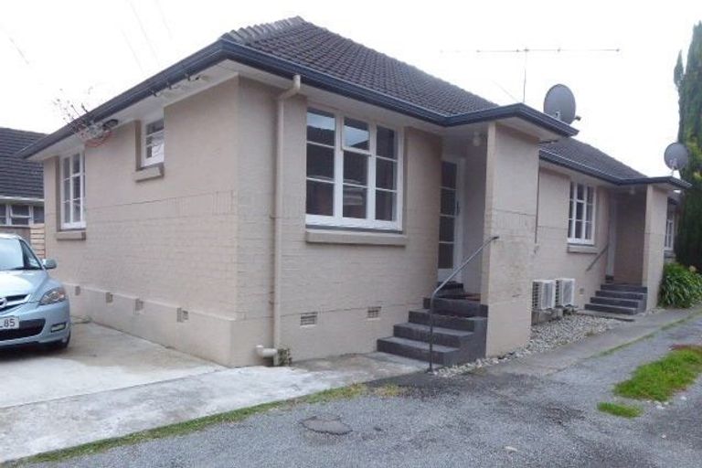 Photo of property in 2/1003 Fergusson Drive, Ebdentown, Upper Hutt, 5018