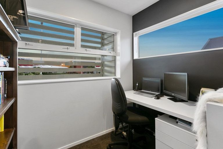 Photo of property in 45 De Havilland Road, Hobsonville, Auckland, 0616