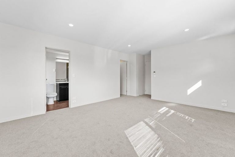 Photo of property in 65 Wallace Road, Mangere Bridge, Auckland, 2022