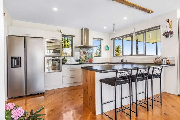 Photo of property in 601 Cable Bay Block Road, Cable Bay, 0420