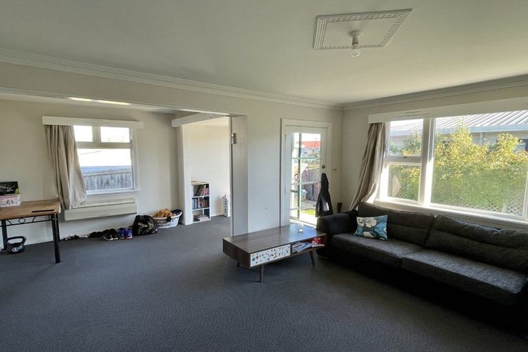 Photo of property in 2/51 Saint Johns Street, Woolston, Christchurch, 8062