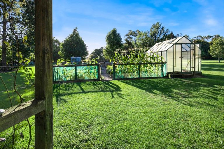 Photo of property in 108 Waitotara Drive, Waipapa, 0230