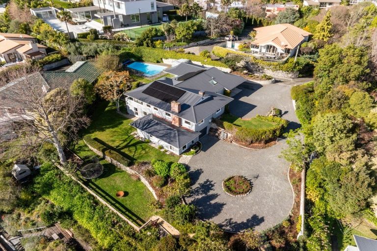 Photo of property in 21 Busby Hill, Havelock North, 4130