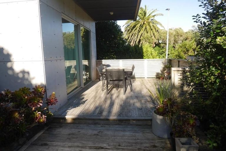 Photo of property in 47 Korokoro Road, Korokoro, Lower Hutt, 5012