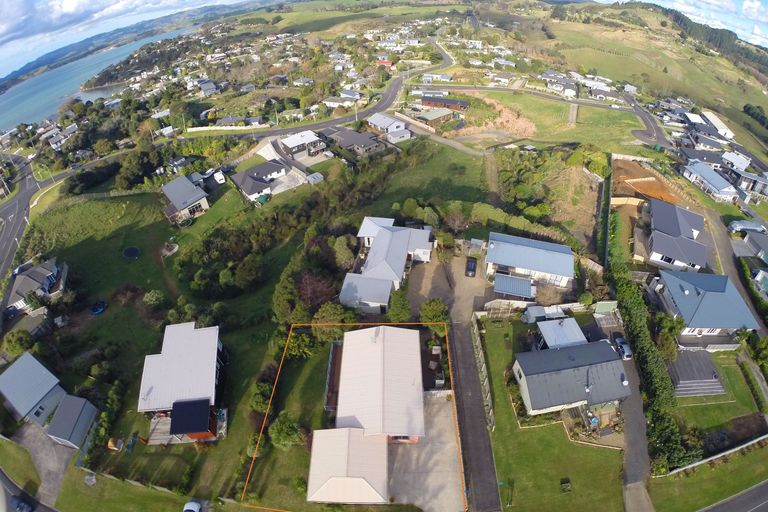 Photo of property in 26 Manukau Road, Raglan, 3225