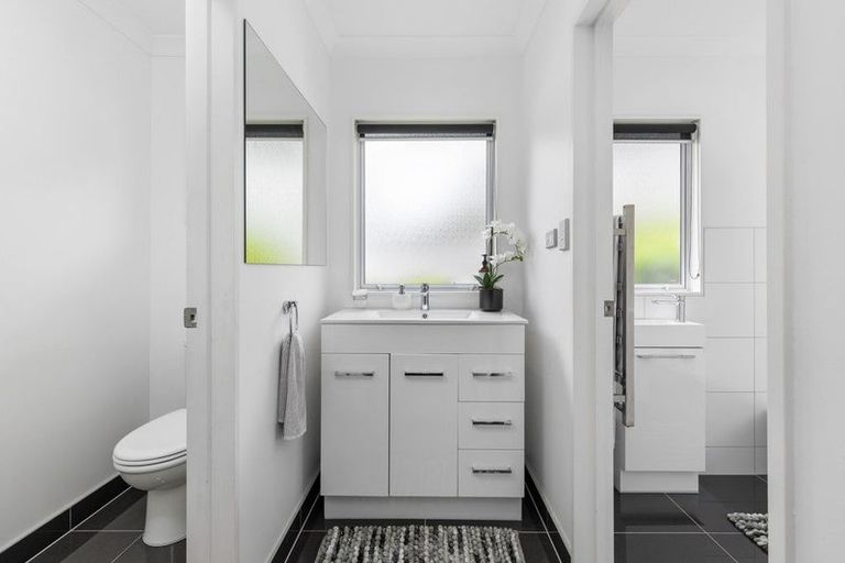 Photo of property in 227 Lonely Track Road, Albany Heights, Auckland, 0632