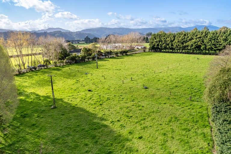 Photo of property in 86 Colletts Road, Mangaroa, Upper Hutt, 5371